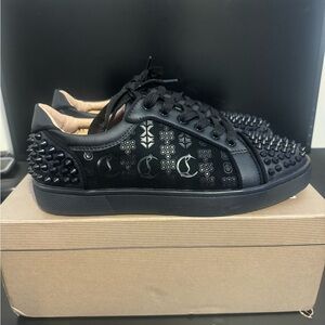 Christian Louboutin Size 8.5